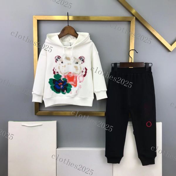 

casual designers kids clothing sets letter print boys girls jacket coat trousers tracksuits long sleeve outdoor children hoodie suit baby sp, White