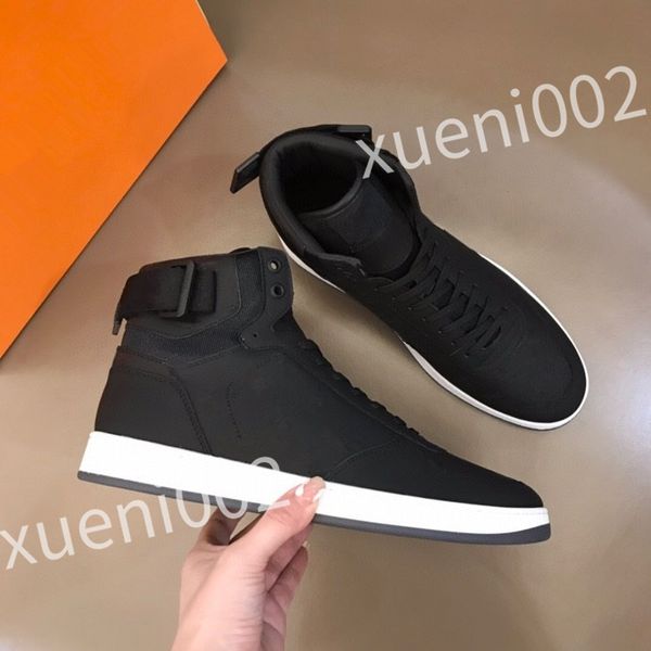 

2023 new casual shoes women designer shoes travel leather man lace-up fashion lady flat trainers letters woman soled platform men sneakers r, Black