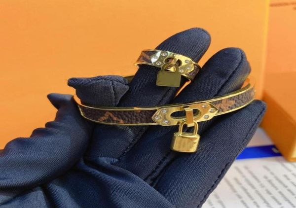 

2023 fashion love bracelet designer bracelets bangle 5 style charm temperament origin leather rop quality58077986386056, Black