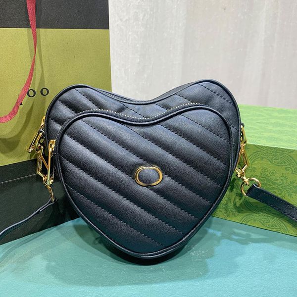 

heart-shaped shoulder bag designer crossbody bags genuine leather zipper closure fashion letters golden hardware multiple colors quilted wal