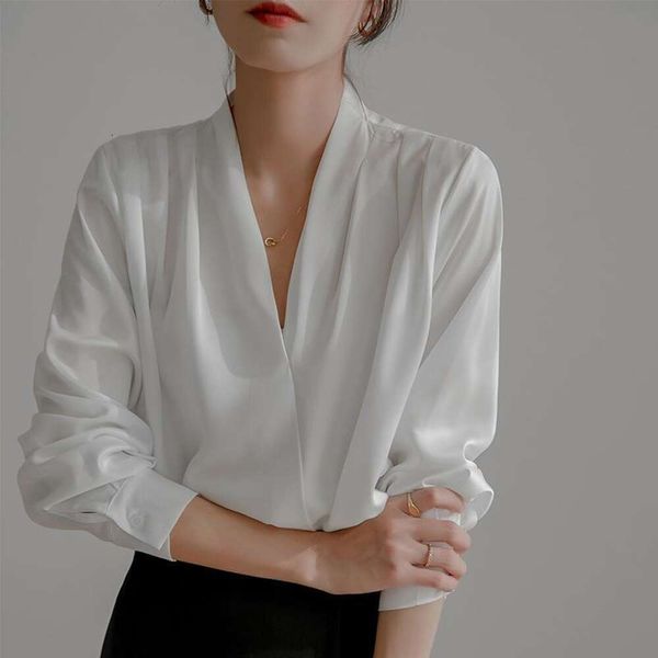 

spring white shirt womens long sleeve french design requesting silk professional stain