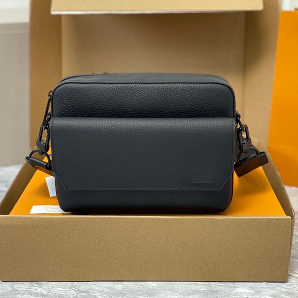 

10a ens fastline messenger m22611 m22482 mans luxurys flap blue black leather crossbody day business bag for men daypack purse shoulder