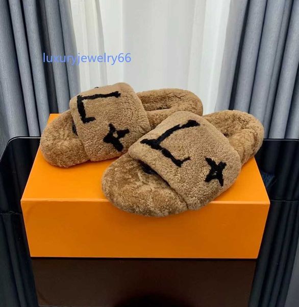 

designer women fur slipper woody womens sandals flat mule slides luxury flip flop shoes white black pink beige burgundy outdoor