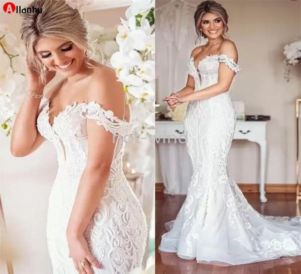 

2022 designer lace wedding dress plus size mermaid bridal gowns vintage appliqued off the shoulder lady marriage dresses arab6336208, White
