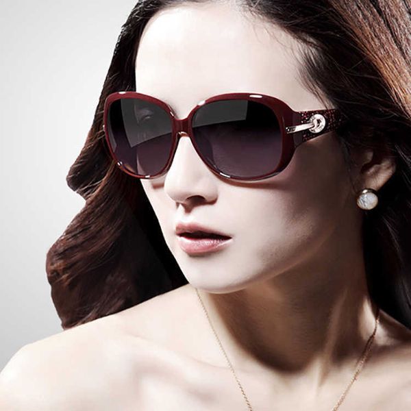 

new large frame 9526 fashion women's wide mirror leg trimming face sunglasses mesh red glasses, White;black