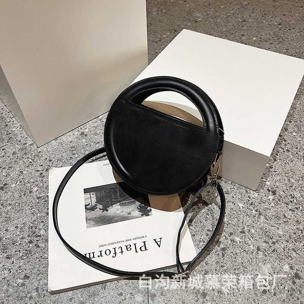 

designer terfars bag fashion handheld small bag for women 2023 new letter shoulder bag fashion trend crossbody terfer bag black
