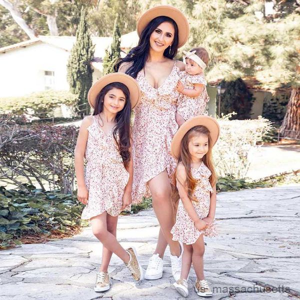 

family matching outfits waistband floral summer vacation beach casual princess mother daughter dress matching family outfits mother kids r23, Blue