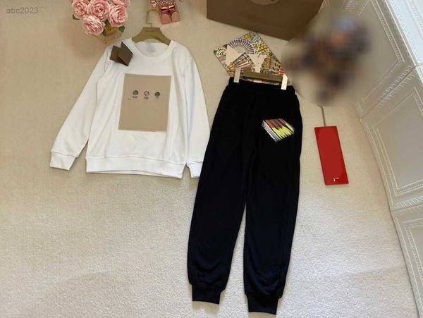 

new designer baby autumn sets kids tracksuits size 90-160 cm 2pcs white round neck long sleeved sweater and logo printed sports pants