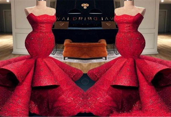 

2021 red arabic mermaid evening dresses runway strapless backless ruched satin prom gowns lace appliques sequined pageant party dr3746188, Black;red
