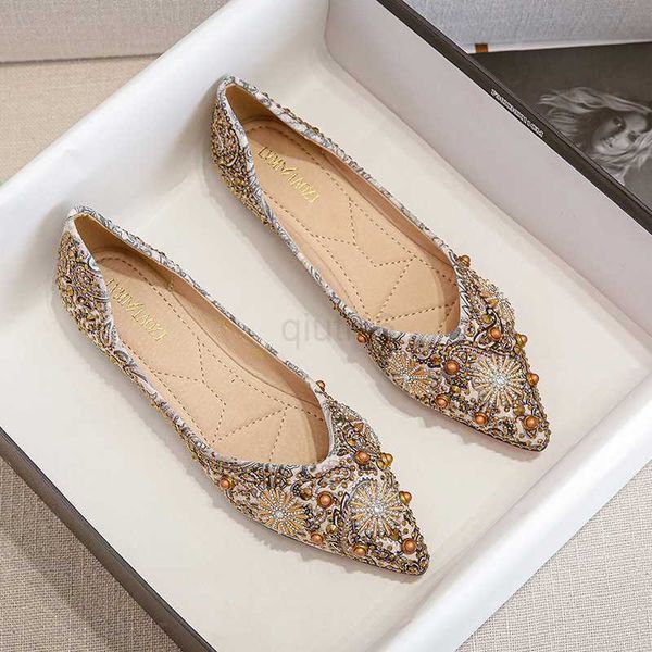 

dress shoes ethnic shoes female spring autumn new rhinestone metal printing shallow mouth pointed flat bottom women's ballet shoes 41-4, Black