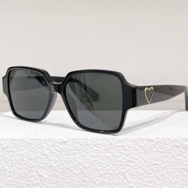 

fashion brand glasses black framed plain colored glasses ch3438 with the same eyeglass frame plate for myopia prevention and blue light, White;black