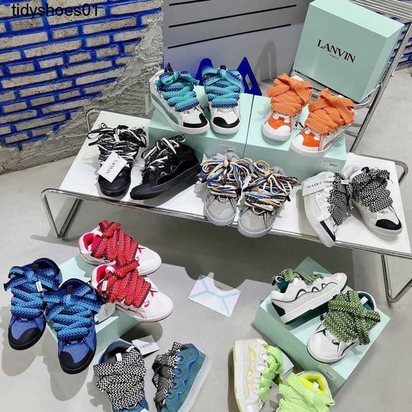 

2023 new color lavins bread shoes fashion sports skateboard shoes thick bottom forrest gump training lovers leisure, Black