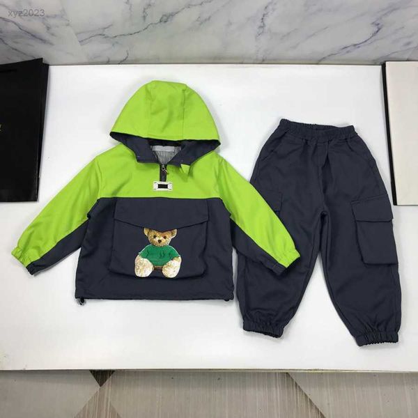 

23ss tracksuits kids designer clothes baby sports suit size 90-150 cm 2pcs patchwork design, hooded jumpsuit and pants, White