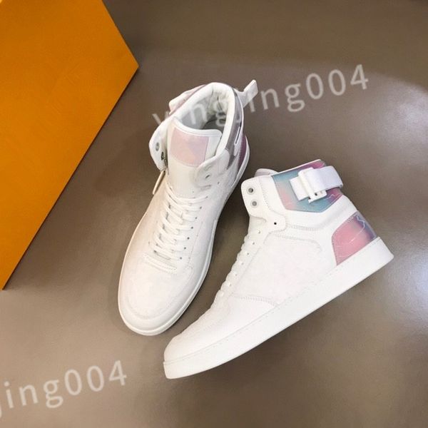 

2023 luxury designer runner shoe trainers for men women rubber sole hidden and refined details platform sneakers runaway run rd0901, Black