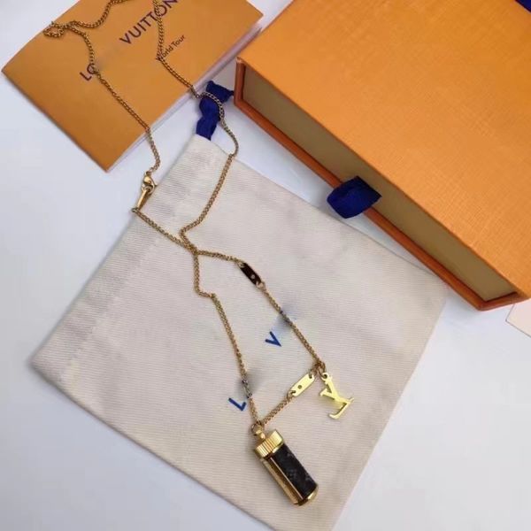 

2023 new designer design men's and women's pendant necklace designer jewelry belt high end gift box, Silver