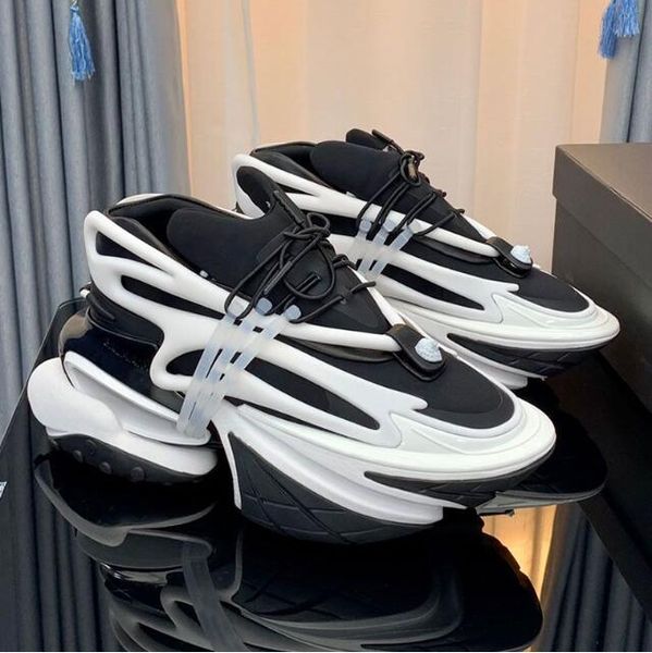 

spacecraft space shoes increased platform leisure sports shoes female trend joker daddy shoes for men and women with the same paragraph., Black