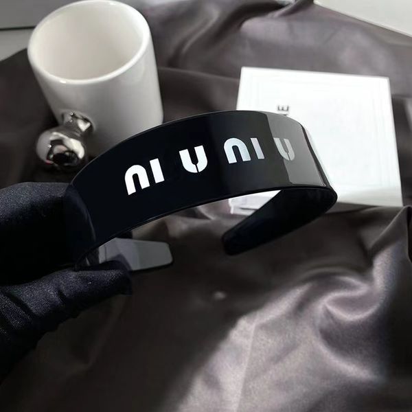 

acetic acid hair band, wide brim, colorful miu letter hair clip, french mesh red, sweet style hair accessory, Silver