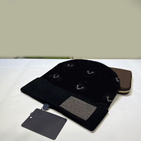 

elasticity luxury caps and hats designers women christmas day gift warmth cappello ladies exquisite cotton multicolor autumn beanie for men, Blue;gray