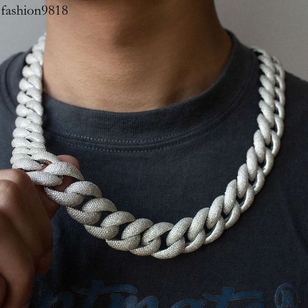 

2022 popular crushed iced out 20mm vvs moissanite diamond sier miami cuban link chain, Silver