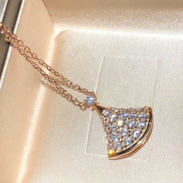 

women necklac designer necklace small skirt with diamond necklacee small pendant necklace wedding engagement ring jewelry gift, Silver
