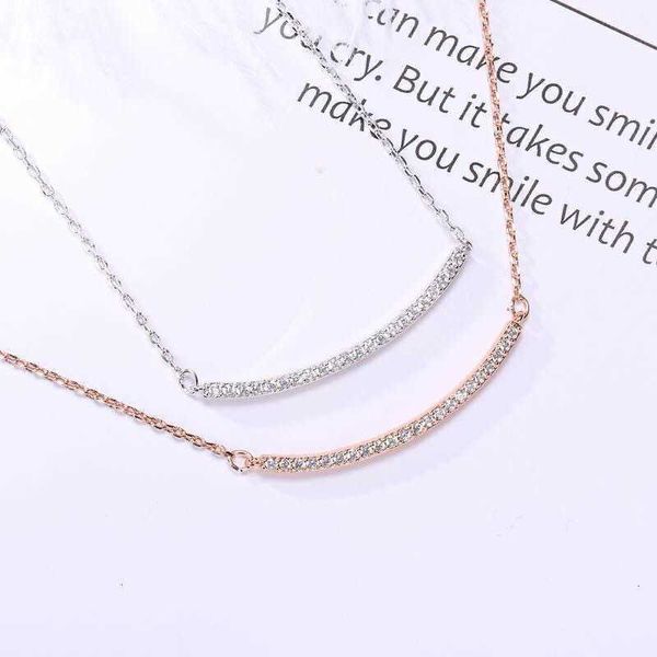 

Designer Rovski luxury top jewelry accessories Smiling Face Necklace Women's Micro Set Simple Temperament Rose Gold Lock Bone Chain as a Valentine's Day Gift