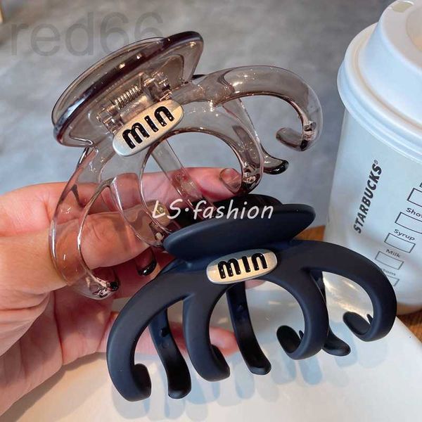 

hair clips & barrettes designer brown large letter shark clip hairpin temperament pumpkin grab sen women's clasp advanced sense big 4mi, Golden;silver