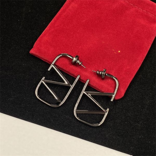 

letter v earring logo valentinolies stud earing women hoop designer luxury jewelry luxury pearl earrings 97, Golden;silver