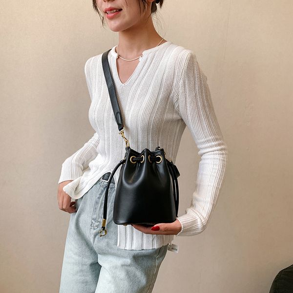 

24ss women's messenger bags mini drawstring bucket bag casual bucket bag handbag fashion one shoulder crossbody women's bag