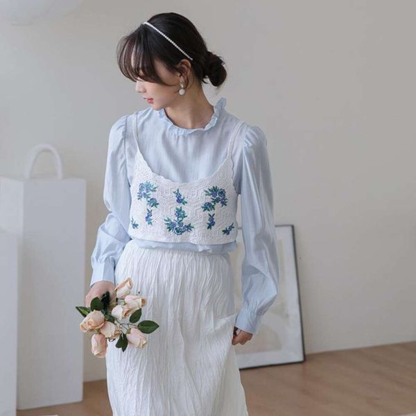 

spring korean version of super fairy shirt design french hook flower halter vest for women, White