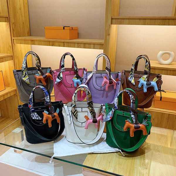 

designer bag 2024 early launch summer new style small western fashion versatile one shoulder crossbody handheld vegetable basket women'