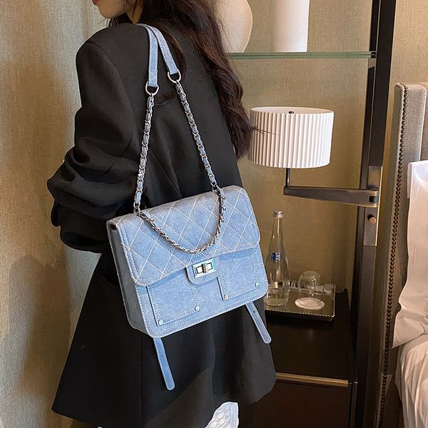 

Sales factory shoulder bags 3 colors simple and versatile solid color thick leather handbag classic embroidered plaid chain bag street denim backpack 23029#, Blue
