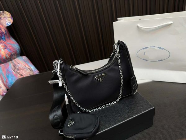 

new hobo nylon medieval three-in-one underarm handbag shoulder slung chain fashion baguette bag