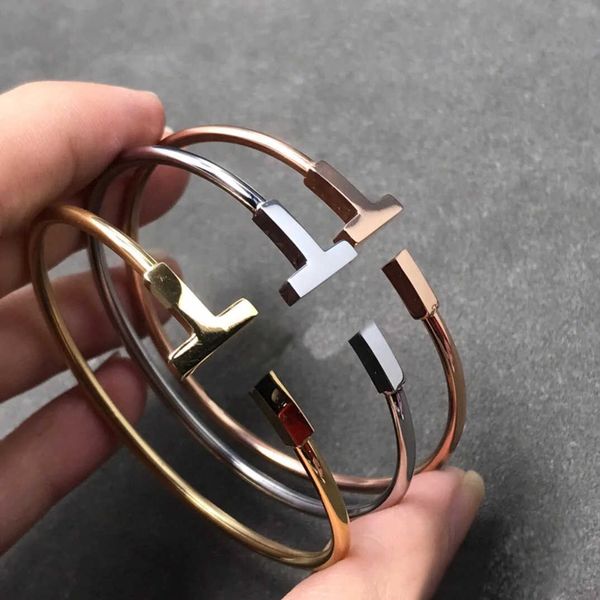 

tiffanyys bracelet new t double t bracelet with stylish and versatile opening stainless steel inlaid with diamond rose gold and mesh red, Black