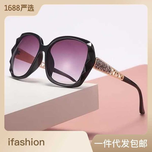 

the new type of afrisa brick inlaid large frame slim women's uv protection driving polarized sunglasses for day and night use, White;black