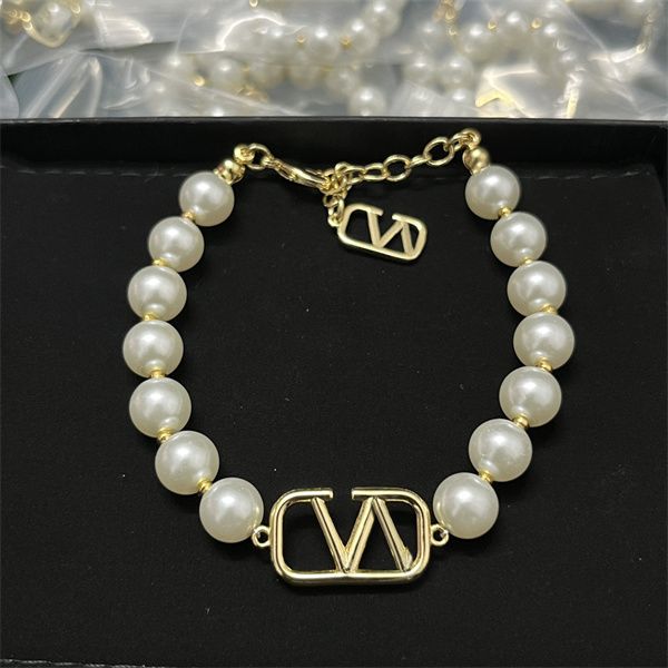

designer gold v letter logo charm bracelet jewelry luxury women cuff pearl metal valentinolies gift bracelets 76, Golden;silver