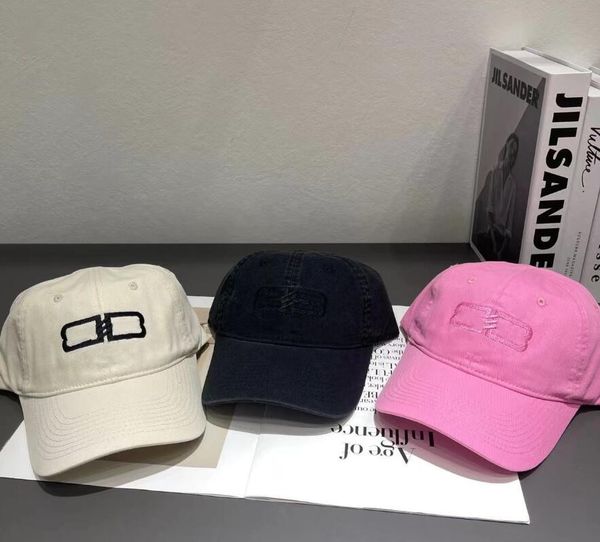 

2023 new outdoor sports fashion for both men and women classic baseball net cap snapback hat retro female male baseball cap ba letter caps s, Black;white