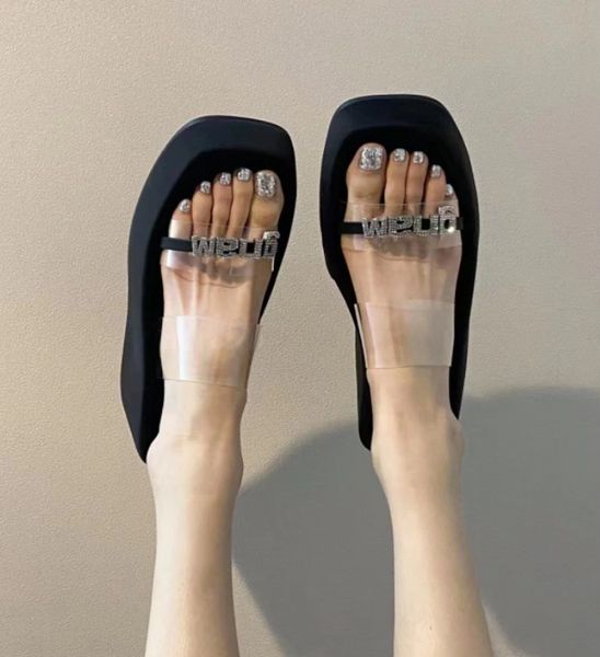 

new versatile casual slope heel king luxury wang women's sandals and slippers, straight line fish mouth women's shoes, Black