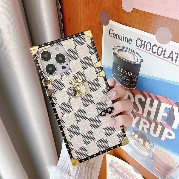 

designer square trunk phone cases for apple iphone 14 plus 13 12 11 pro max samsung s23 s22 s21 note 20 ultra luxury pu leather mobile back