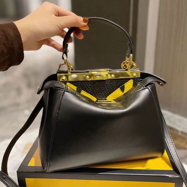 

duffel bags designer shoulder bags nylon wwaterproof canvas bag luxury big purse crossbody messenger lightweight and stylish packs