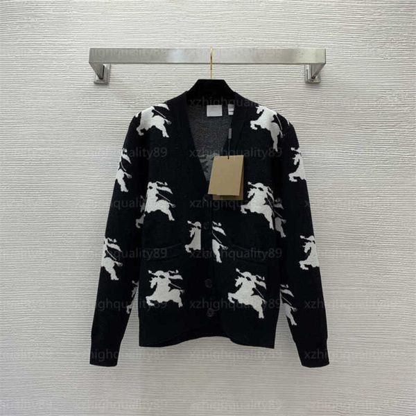 

designers cardigan womens designer knit sweater jacket embroidered pattern long sleeves double pockets loose knitted sweaters women cardiga, White;black