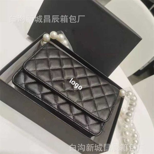

50% off designer bag 2024 early launch summer new women's lingge pearl chain versatile mini square one shoulder crossbody mobile phone