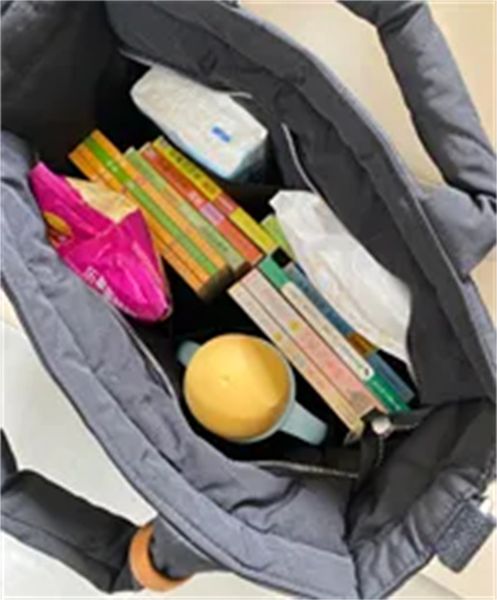 

homemade korean ins handbag single shoulder bag multifunctional large capacity quilted embroidery mommy bag a4, Black