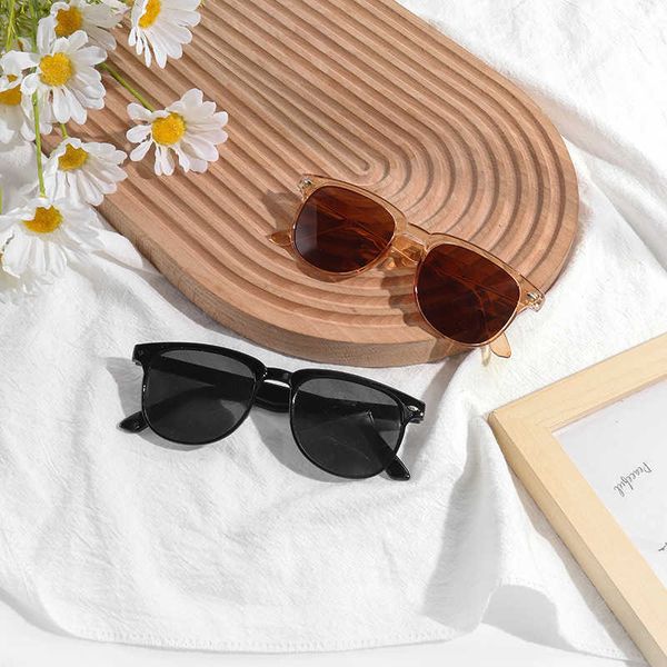 

summer new fashionable for women with advanced sense uv sunvisors in wind and ultra light sun protection sunglasses, White;black