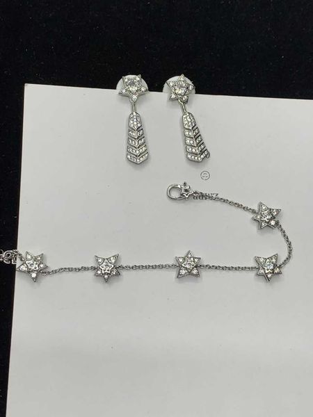 

ring accessories diamond luxury designer necklace flowers clover bangle women 22 new comet ear studs womens bracelet star advanced feeling t, Silver