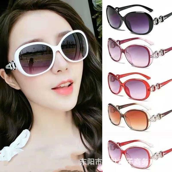 

2023 new women 9509 fashionable big frame trendy sunglasses, White;black