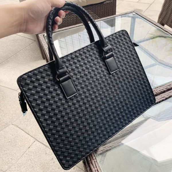 

5A Designer Portable Briefcase Brand Top Men's Leather Single-Shoulder A4 Magazine Fashion Laptop Simple Business Handmade Woven Bag 2023 New, Black