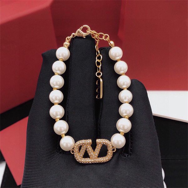 

designer gold v letter logo charm bracelet jewelry luxury women cuff pearl metal valentinolies gift bracelets 453434, Golden;silver