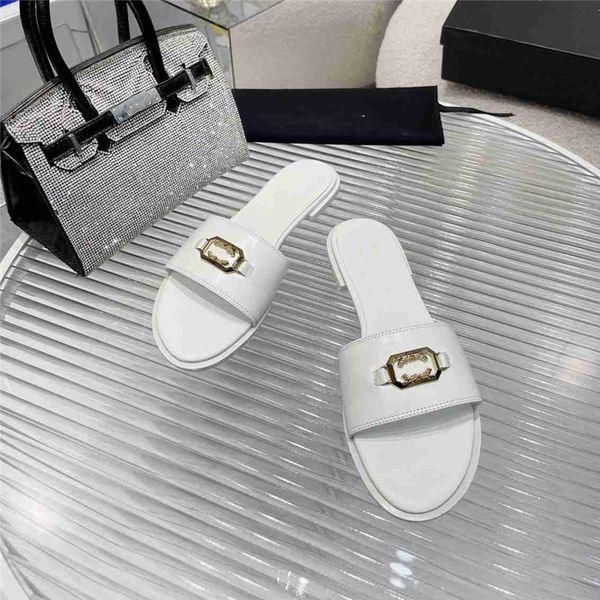 

fashion slippers 2023 channel luxury design summer men's and women's flats thick soled leather rubber lettering logo casual cartoo, Black