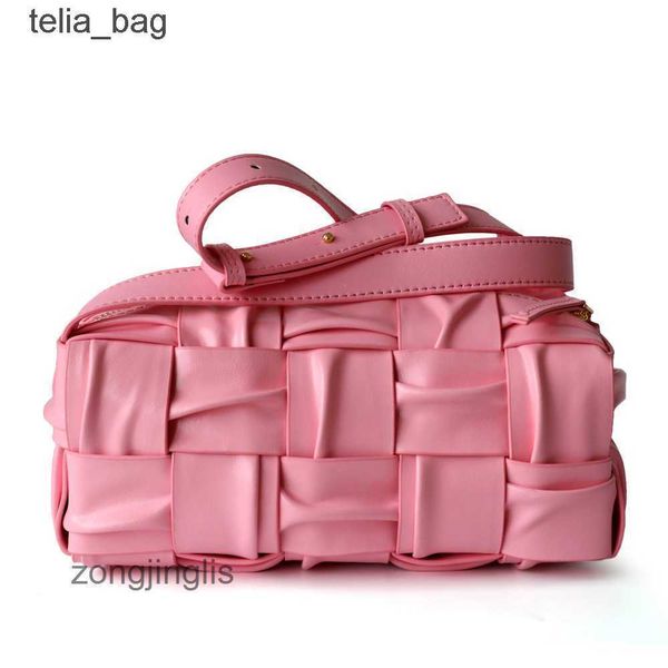 

female classic bag ladies venetaas pleated bags designer bottegaas 2023 girl brick cassettes woven small square leather single shoulder unde