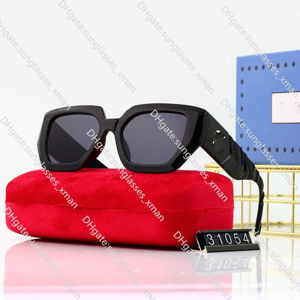 

Fashion Designer Cool sunglasses 2023 new fashion box Sunglasses with street shot net Red Women's glasses 1YCSO